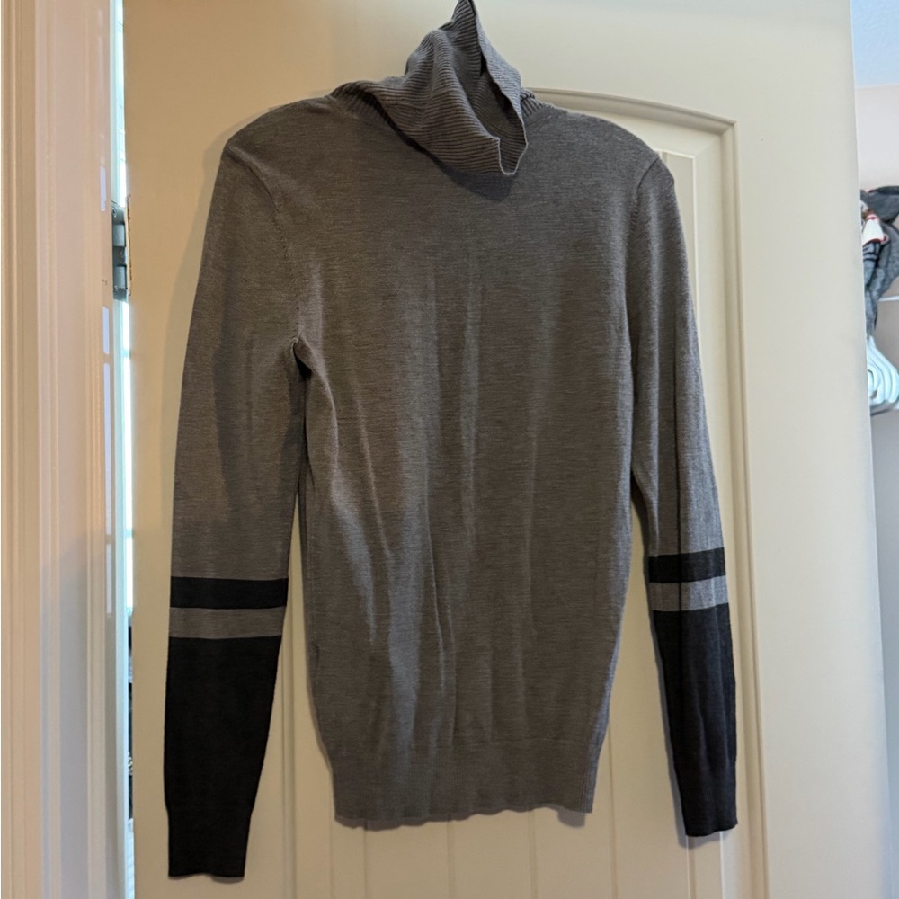 Calvin Klein Collection Gray Turtleneck Sweater with Black Accents